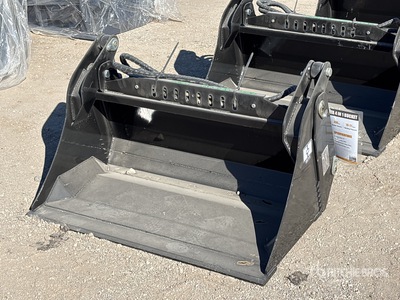 2026 GIYI GY-XKH39 39 in Multi-Purpose Mini Skid Steer Bucket (Unused)