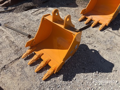 2026 GIYI GY-BK 24 in Digging Excavator Bucket - Fits Cat (Unused)