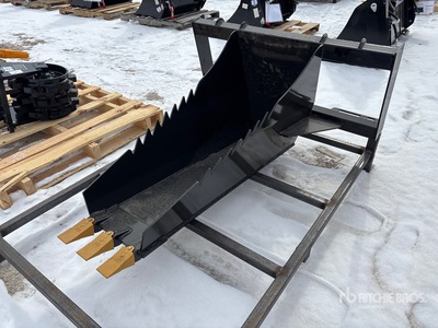 2026 GIYI GY-SBT39 41 in Skid Steer Stump Bucket - Fits Skid Steer Loader (Unused)