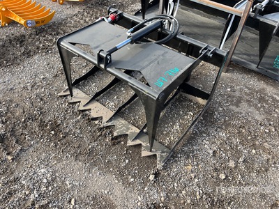 2026 GIYI GY-HWG44 44 in Mini Skid Steer Grapple (Unused)