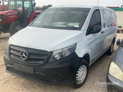 2016 Mercedes-Benz Vito Bestelwagen (Inoperable)