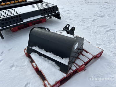 2025 GIYI GY-D5T 35 in Hydraulic Tilting Excavator Bucket (Unused)