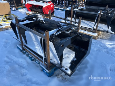 2026 GIYI GY-PG72 72 in plate grabber Benna a polipo per mini pala (Unused)