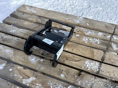 2026 GIYI 9.5 in Excavator Coupler (Unused)