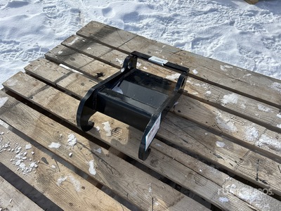 2026 GIYI 9.5 in Excavator Coupler (Unused)