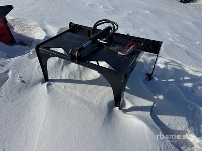 2026 GIYI GY-HWG44 34 in Mini Skid Steer Grapple Bucket (Unused)