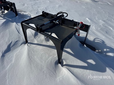 2026 GIYI GY-HWG44 34 in Mini Skid Steer Grapple Bucket (Unused)