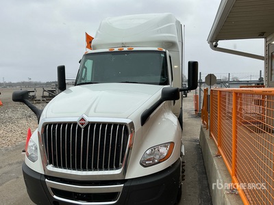 2021 International LT625 トラックトラクター（T/A）