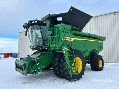 2021 John Deere X9 1100 Combine Harvester