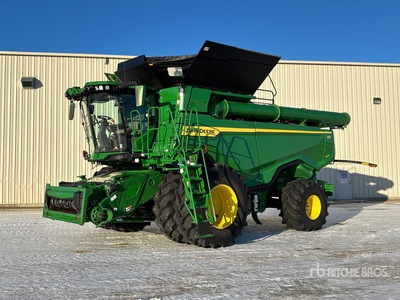 2021 John Deere X9 1100 Combine Harvester