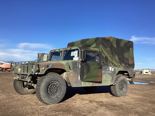 AM General M1097R1 HMMWV 2 Door Soft Top w/Truck Body AM General M1097R1 HMMWV 2 Door Soft Top w/Truck Body