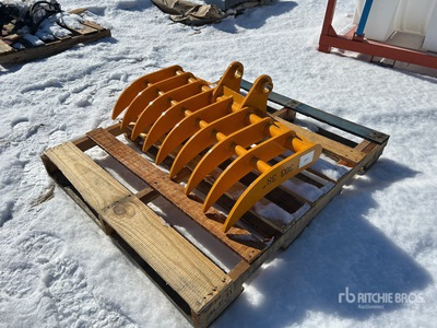 2026 GIYI 38 in Excavator Rake - Fits Cat 303 (Unused)