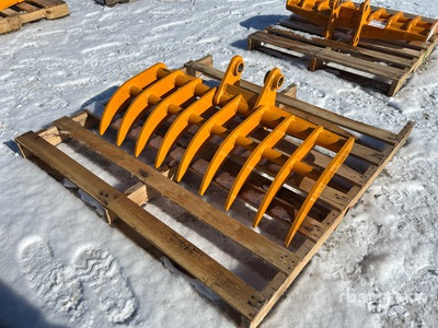 2026 GIYI 38 in Excavator Rake - Fits Cat 303 (Unused)