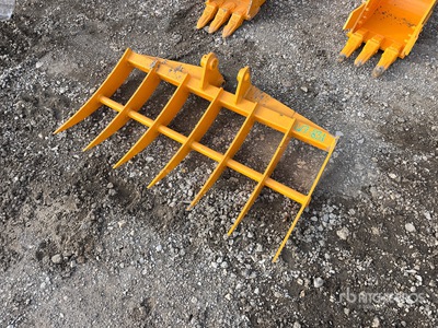2026 GIYI 45 in Excavator Rake - Fits Cat 303 (Unused)