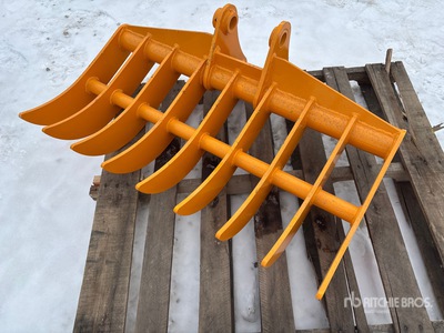 2026 GIYI 44 in Excavator Rake - Fits Cat 305 (Unused)