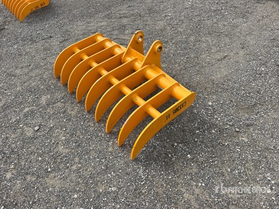 2026 GIYI 44 in Excavator Rake - Fits Cat 305 (Unused)