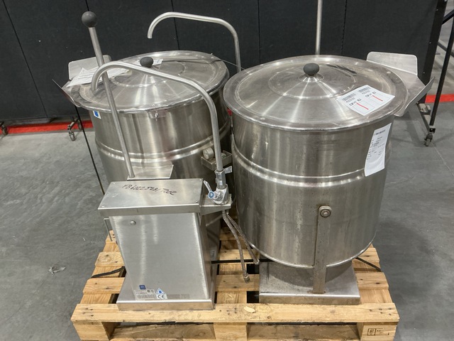 (2) Cleveland Kettles