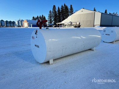 2011 Westeel 1000 gal Steel Gasoline Benzinetank