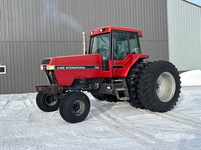 1990 Case IH 7120 Magnum جرار ثنائي الدفع