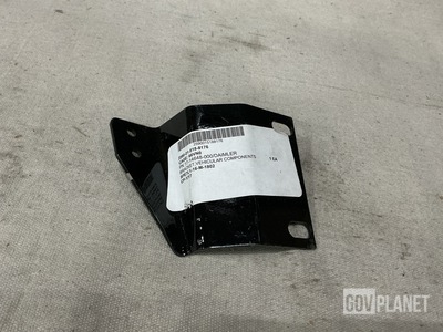 (85) Daimler 17-14648-000 Vehicular Components Brackets