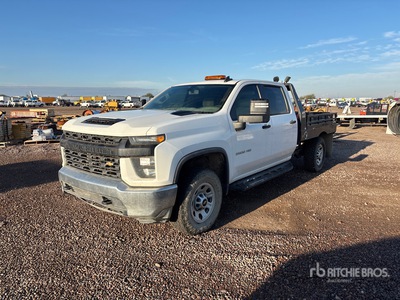 2020 Chevrolet 3500 HD 4x4 Crew Cab Flatbed Truck