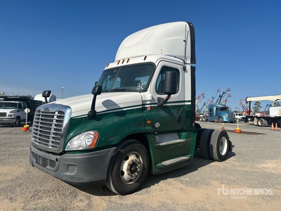 2016 Freightliner Cascadia 125 4x2 S/A Day Cab Truck Tractor