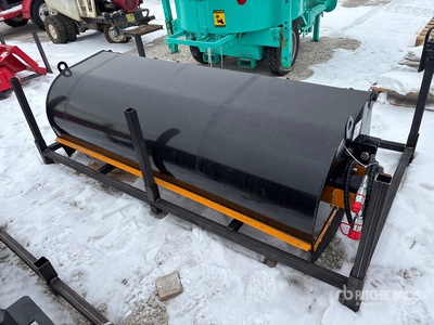 2026 GIYI GY-BS72 72 in Closed Skid Steer Sweeper - Fits Skid Steer Loader (Unused)