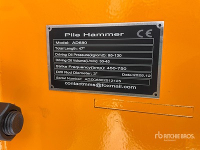 2026 GIYI GY-AD680 Hincapostes para Minicargadora (Unused)