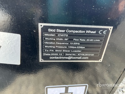 2026 GIYI GY-CW59 59 in Padfoot Rodillo vibrador para minicargadora (Unused)