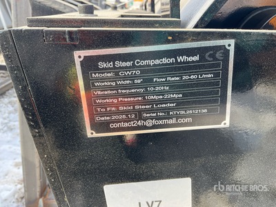 2026 GIYI GY-CW59 59 in Padfoot Rodillo vibrador para minicargadora (Unused)