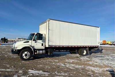 2019 International 4300 4x2 Furgoneta caja cerrada