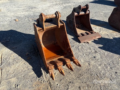 Quantity of (4) 12 in, 16 in, 16 in and 48in Graafmachine Bak