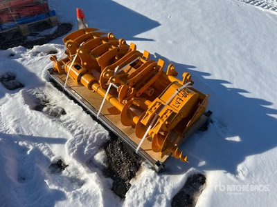 Quantity of (8) 2026 GIYI VCA-8 Excavator Attachments - Fits Cat 301 (Unused)