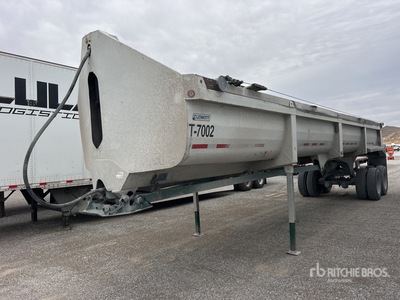 2009 CLII Starlite 38 ft T/A End Dump Trailer