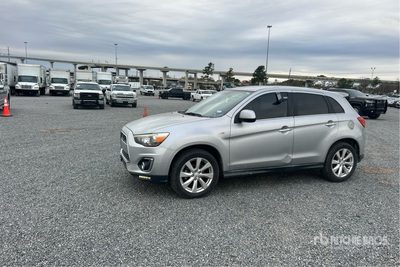 2013 Mitsubishi Outlander Sport SE 2WD Véhicule utilitaire sport