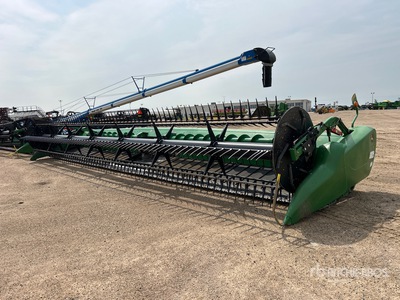 2018 John Deere 635FD 35 ft Flex Draper Tête de moissonneuse-batteuse