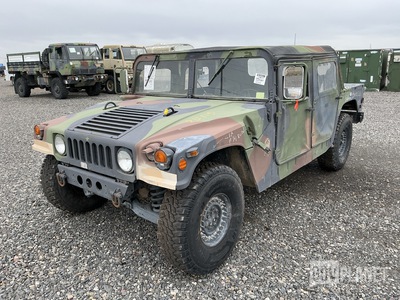 2007 AM General M1097R1 HMMWV 4 Door Soft Top w/Truck Body