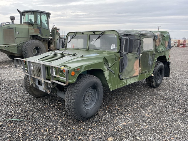 2006 AM General M1097A2 HMMWV 4 Door Soft Top w/Truck Body