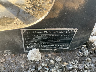 2026 GIYI GY-X PG44C 44 in Mini Skid Steer Grapple Bucket (Unused)