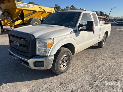 2016 Ford F-250 4x2 Extended Cab Pickup