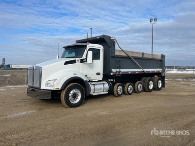 2020 Kenworth T880 12x4 Wywrotka pięcioosiowa