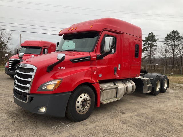 2019 Freightliner PT126SLP 6x4 T/A Sleeper Truck Tractor