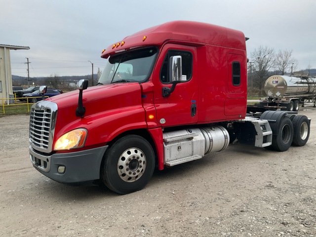 2018 Freightliner PX125064ST 6x4 T/A Sleeper Truck Tractor