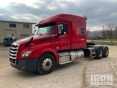 2019 Freightliner Cascadia 126 6x4 T/A Sleeper Truck Tractor
