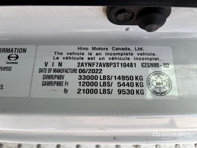 2023 Hino L7 4x2 Furgoneta caja cerrada