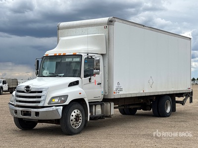 2018 Hino 358 4x2 Van Truck