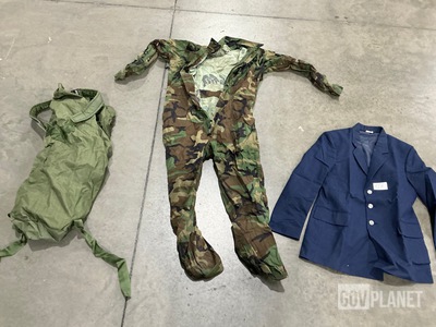 (70) Men’s Coats, (4) Duffel Bags & (1) Pair of Coveralls