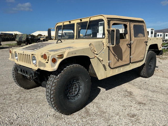 2013 AM General M1097R1 HMMWV 4 Door Soft Top w/Truck Body