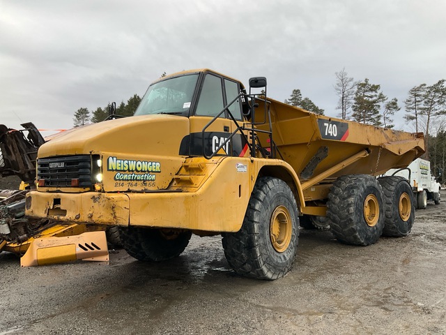 2003 Cat 740 Articulated Dump Truck