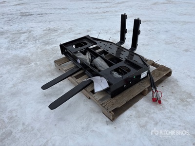 2026 GIYI SF-60 60 in Skid Steer Forks (Unused)